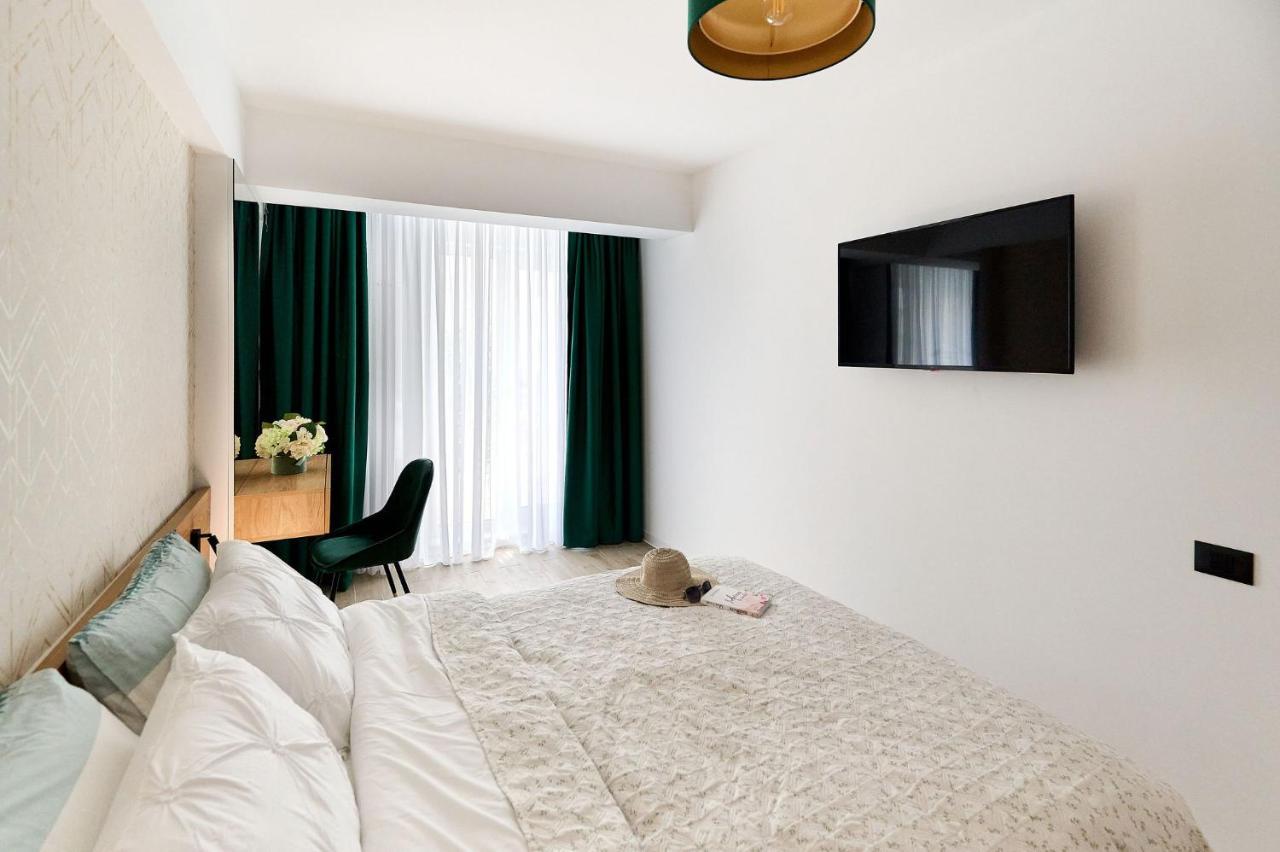 Vlezal Apartment Spa&Pool Beach Resort Мамая Екстериор снимка